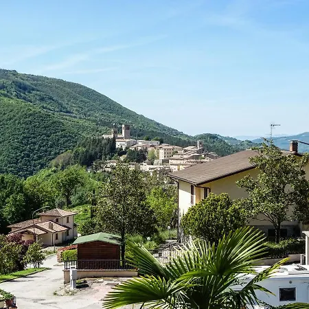 Lägenhet Residenza Maesta Del Picchio-il Cielo Nocera Umbra